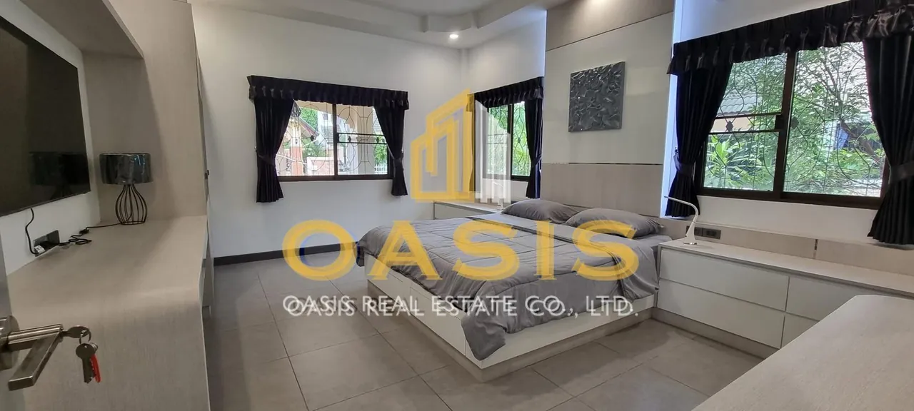Luxury Pool Villa For Sale near Siam Country Club