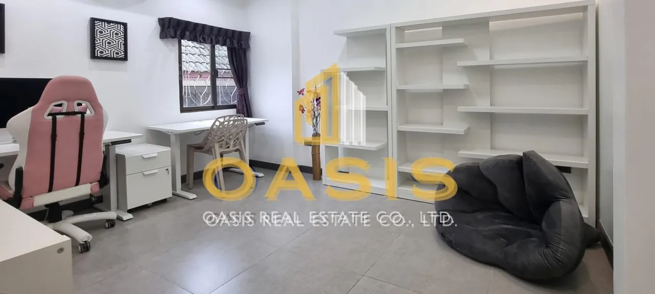 Luxury Pool Villa For Sale near Siam Country Club