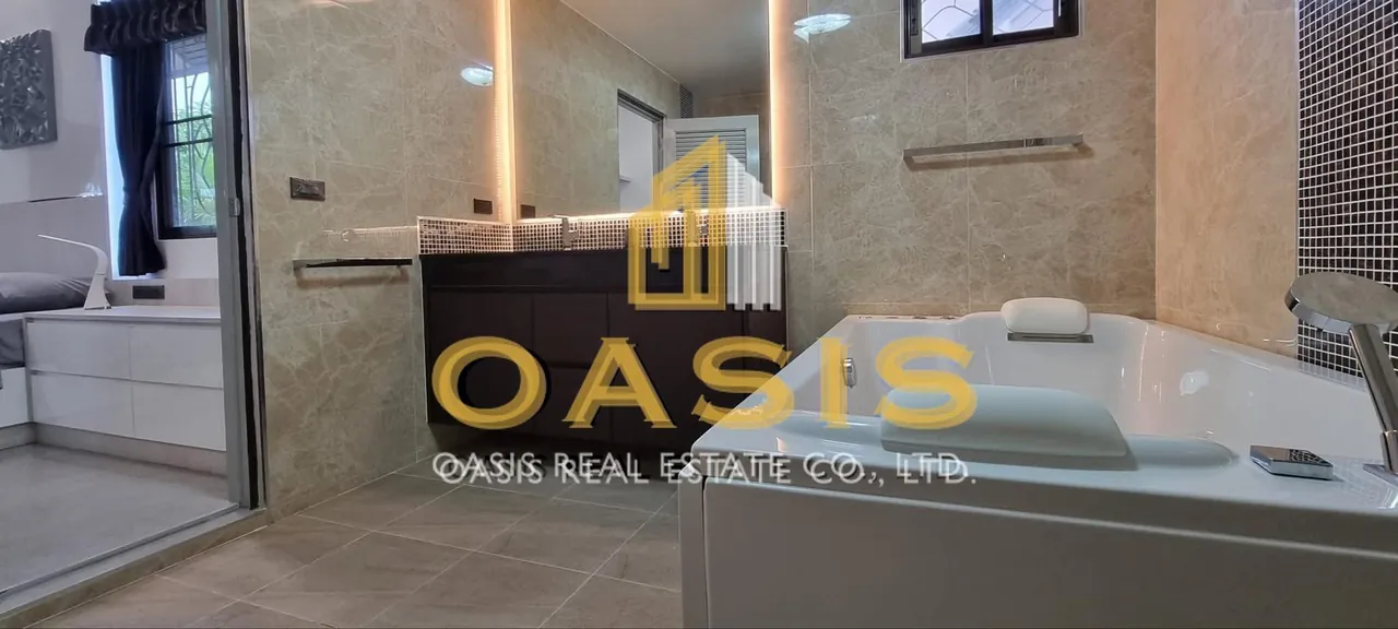 Luxury Pool Villa For Sale near Siam Country Club