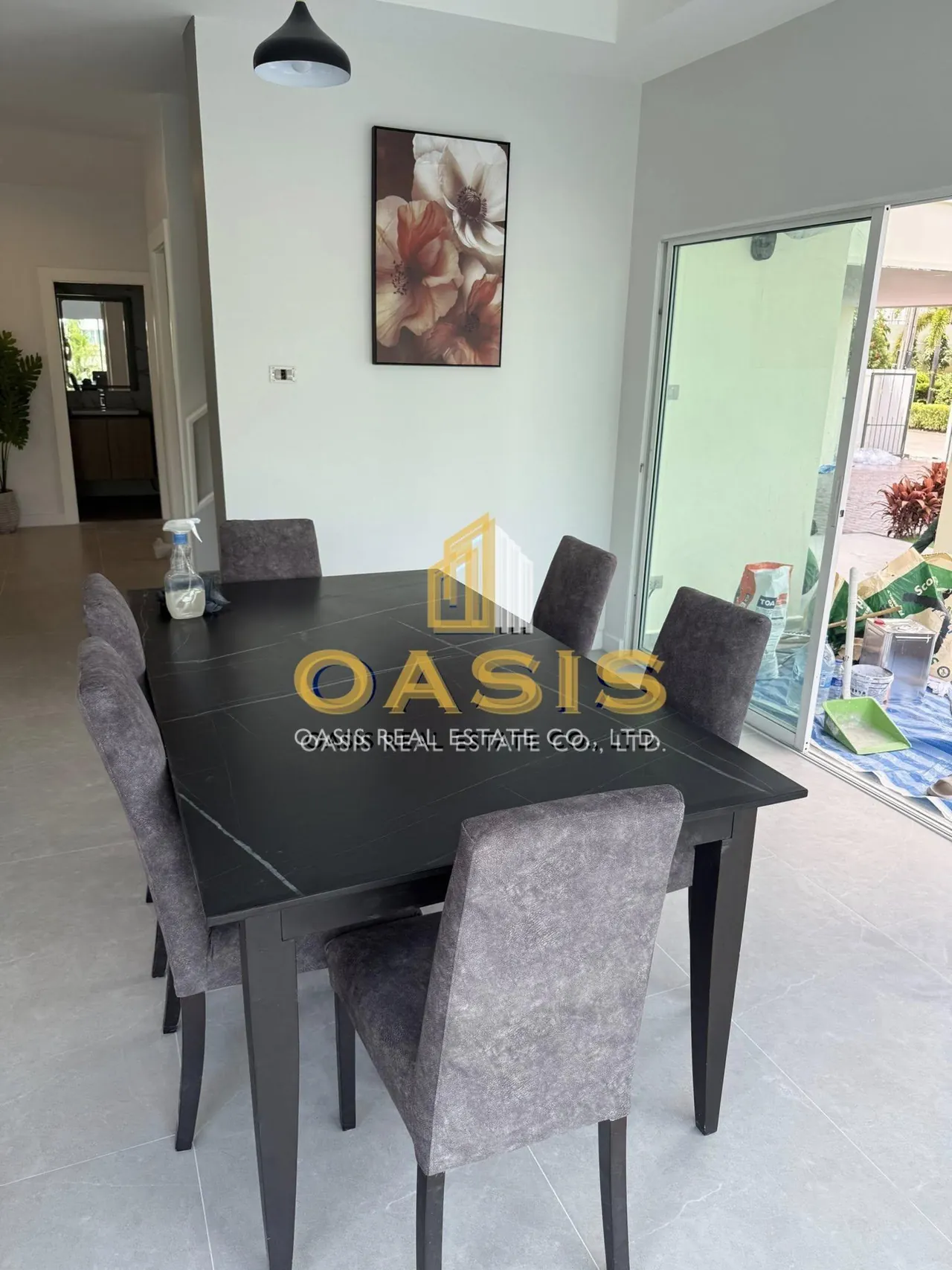 Elegant 5-Bedroom Pool Villa for Rent