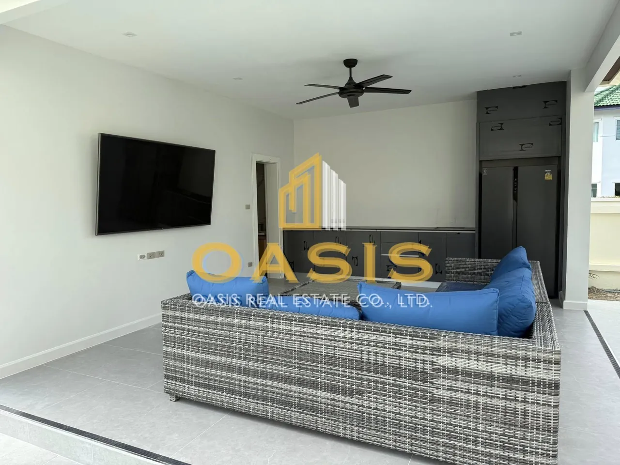 Elegant 5-Bedroom Pool Villa for Rent