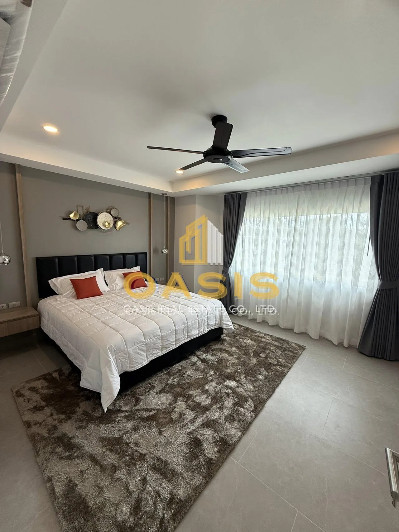 Elegant 5-Bedroom Pool Villa for Rent