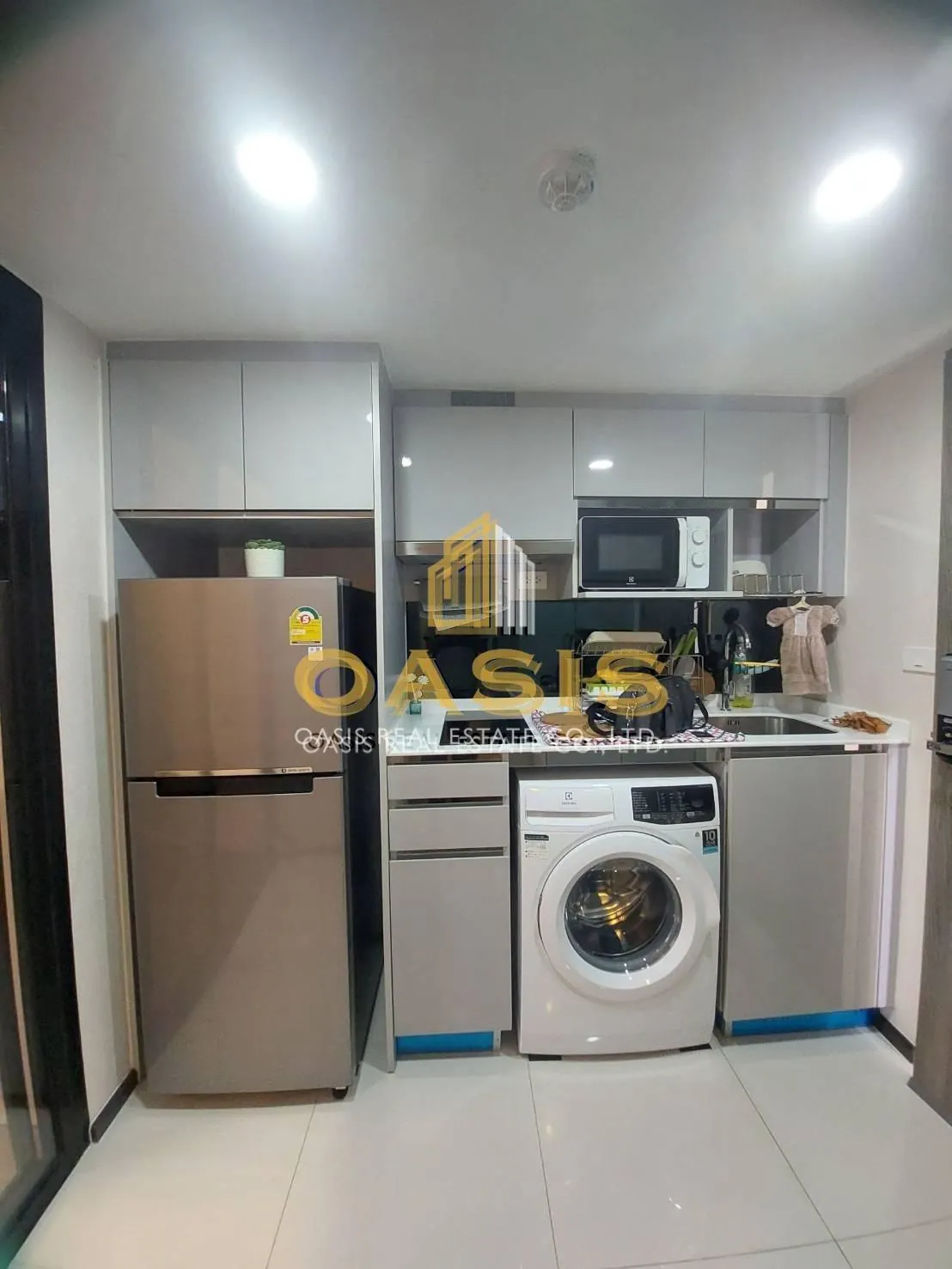 Knightsbridge Space Ratchayothin for sale