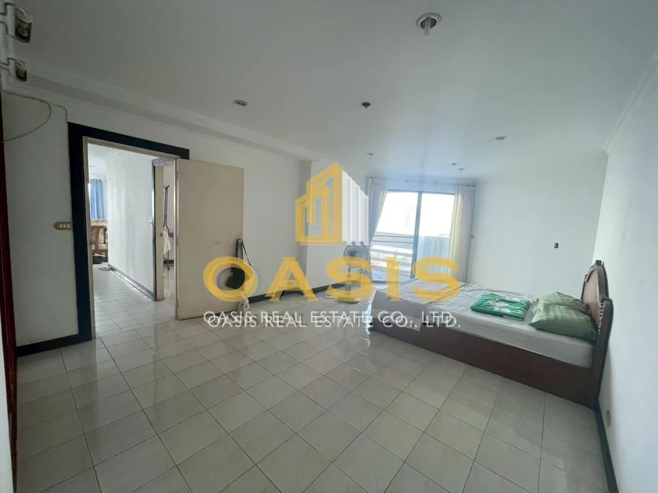 Jomtien Beach Paradise Condo Sea View Unit for Sale