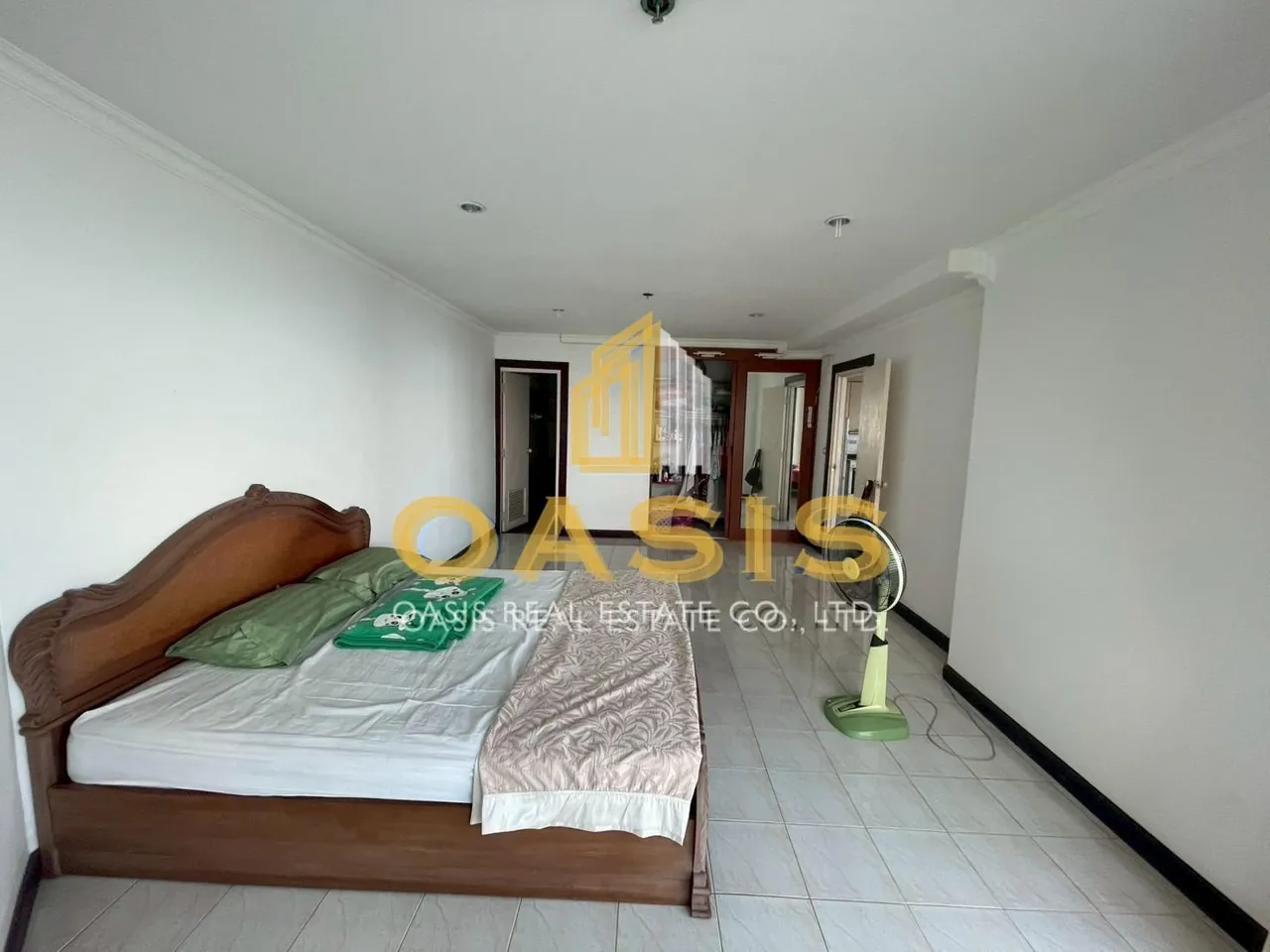 Jomtien Beach Paradise Condo Sea View Unit for Sale
