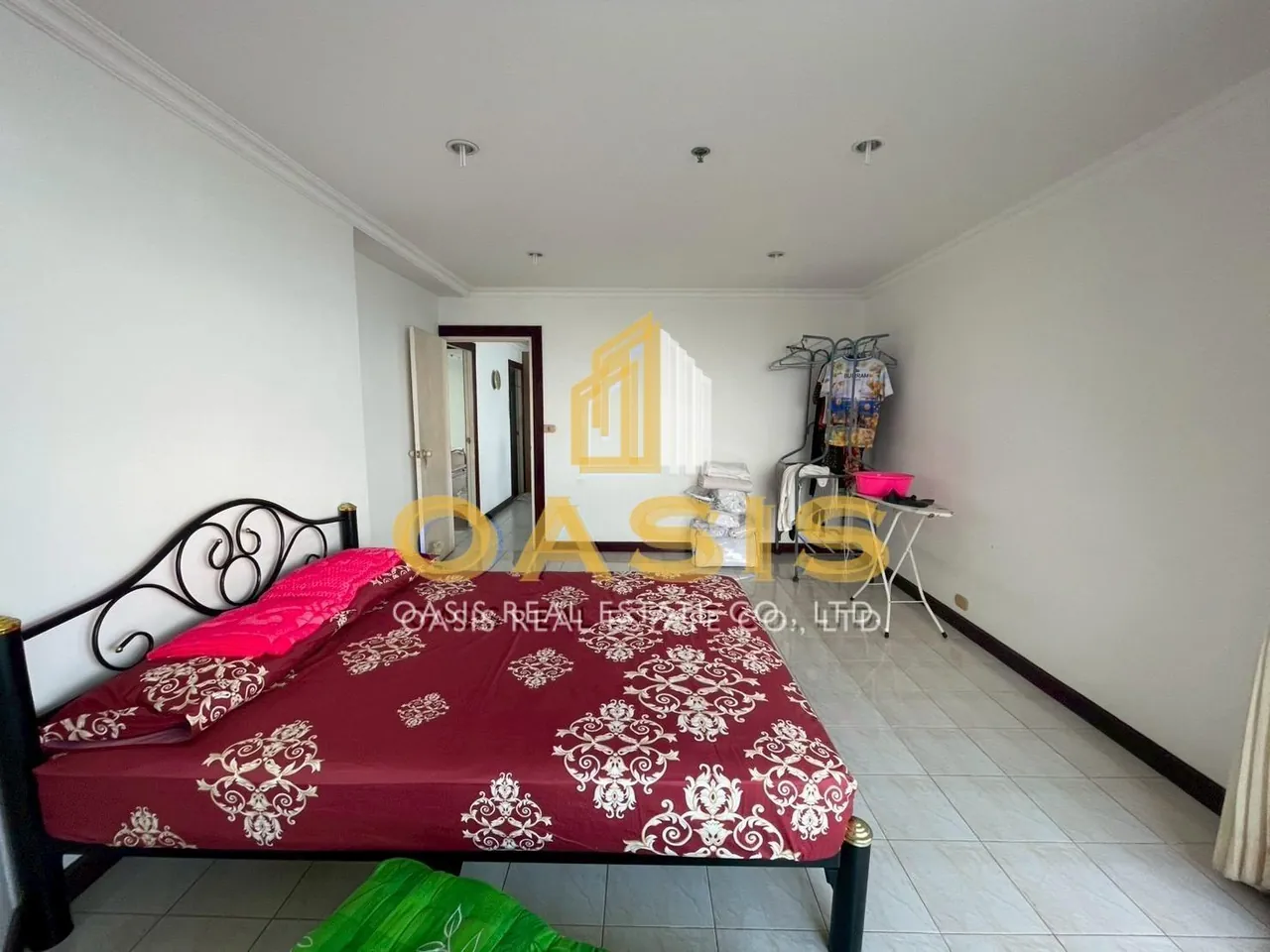 Jomtien Beach Paradise Condo Sea View Unit for Sale
