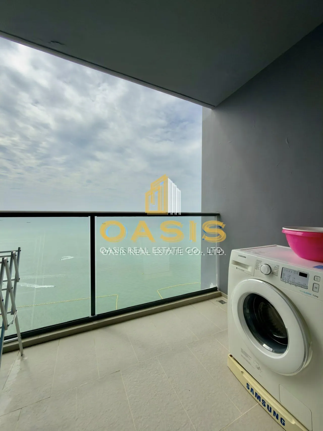 Zire Wongamat Sea View Condominium for Sale