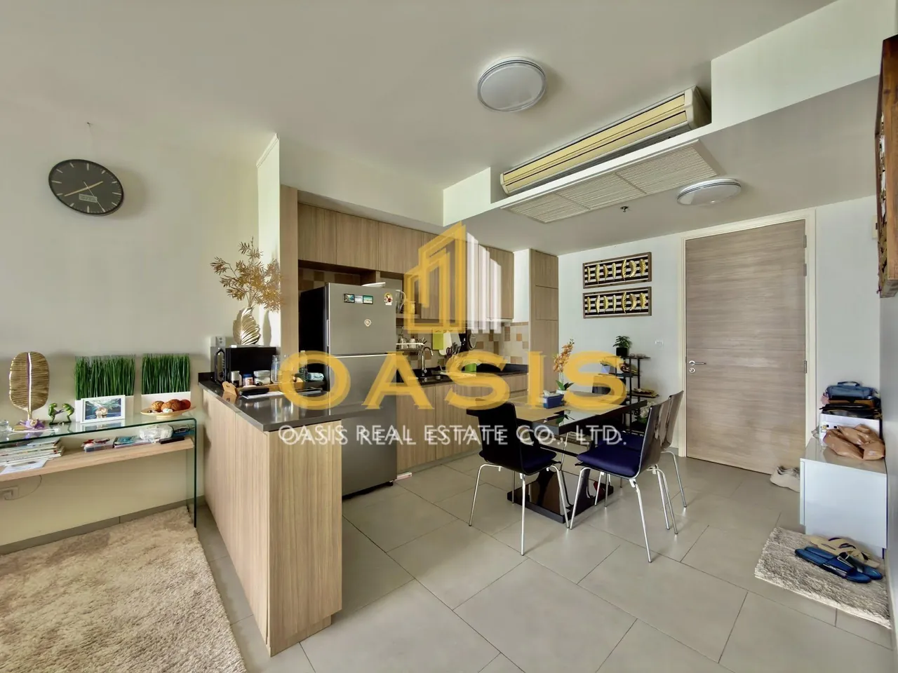 Zire Wongamat Sea View Condominium for Sale