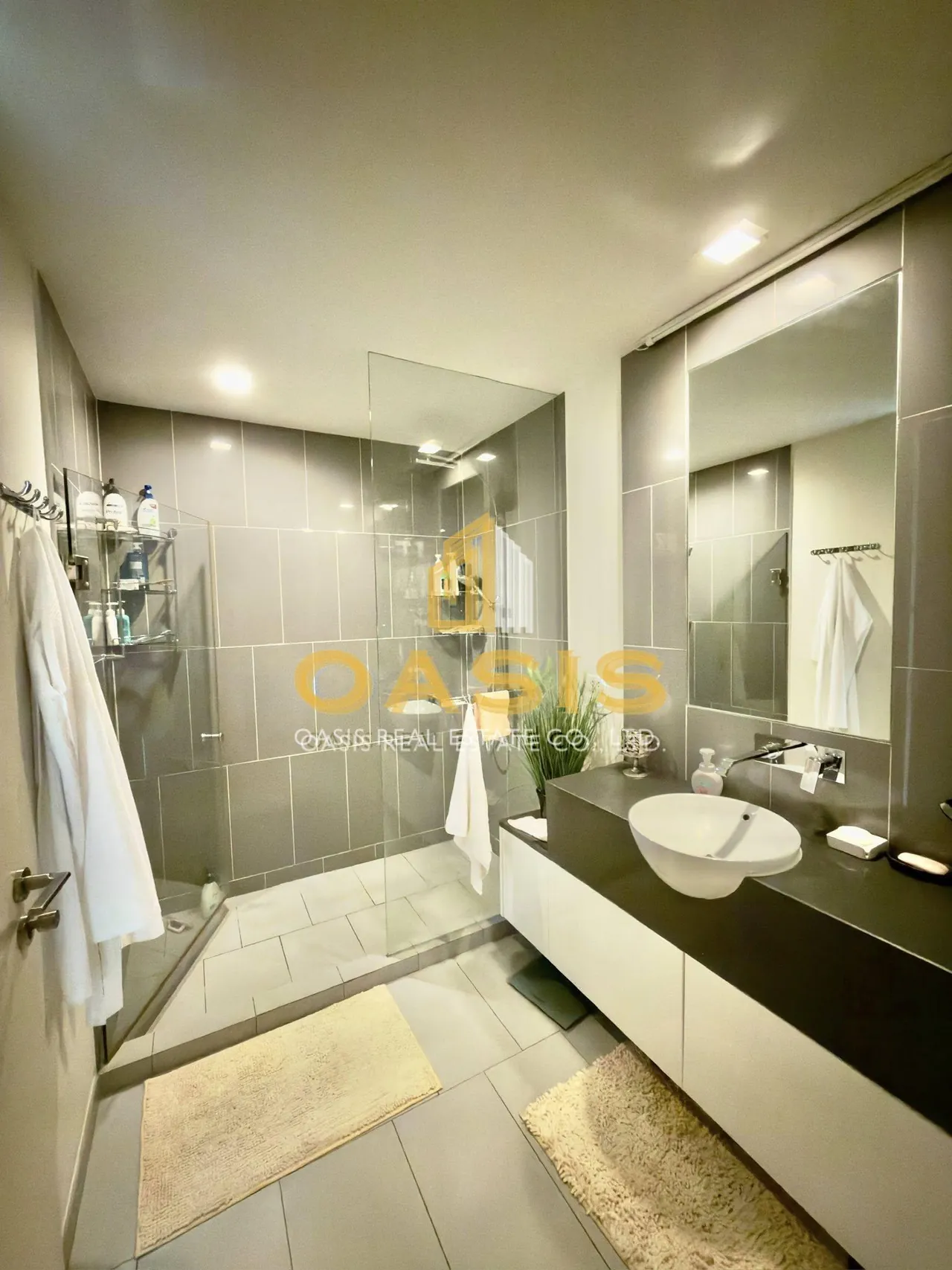 Zire Wongamat Sea View Condominium for Sale