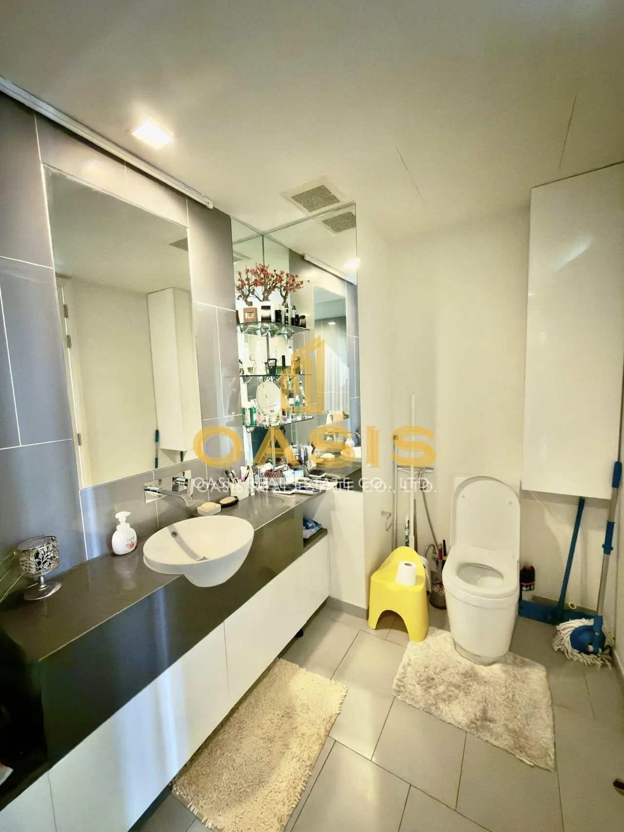 Zire Wongamat Sea View Condominium for Sale