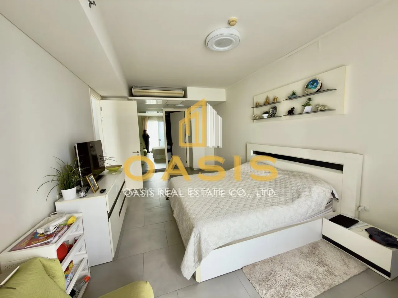 Zire Wongamat Sea View Condominium for Sale