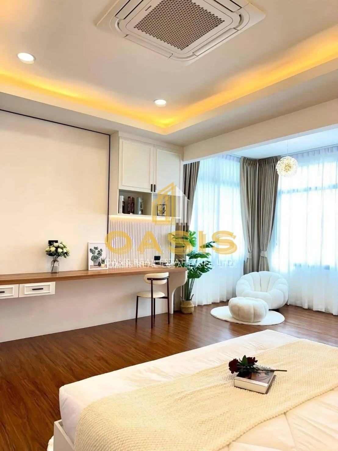 Pattaya Park Hill pool villa for sale