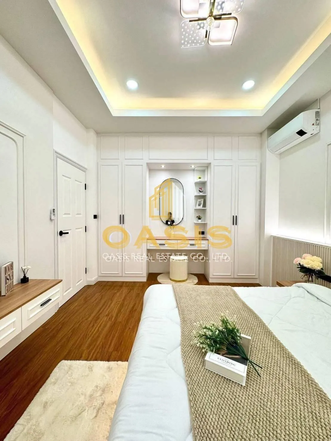 Pattaya Park Hill pool villa for sale