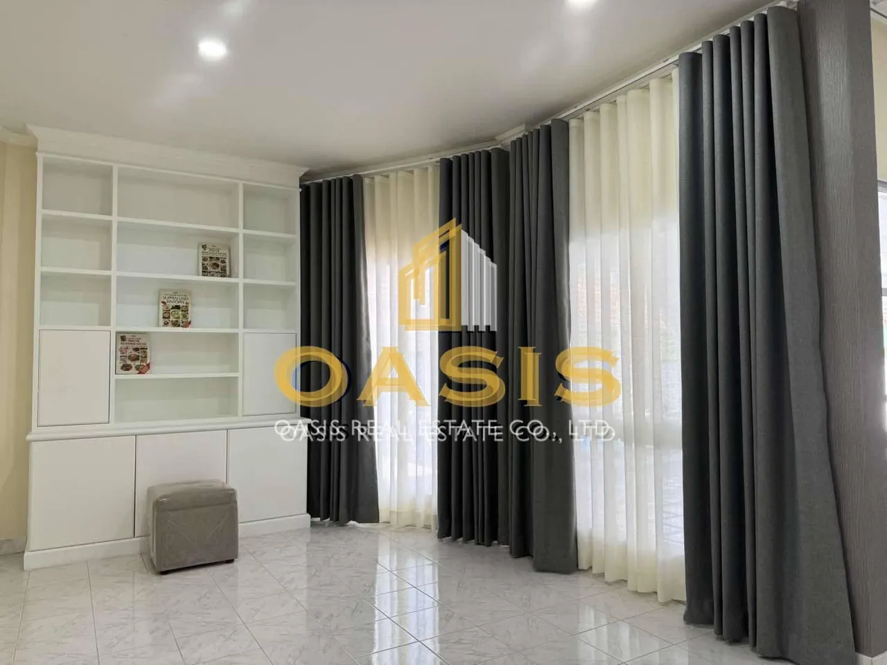 Pattaya Park Hill pool villa for sale