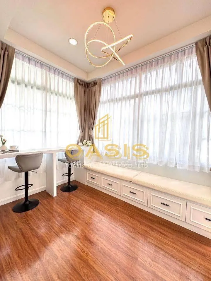 Pattaya Park Hill pool villa for sale