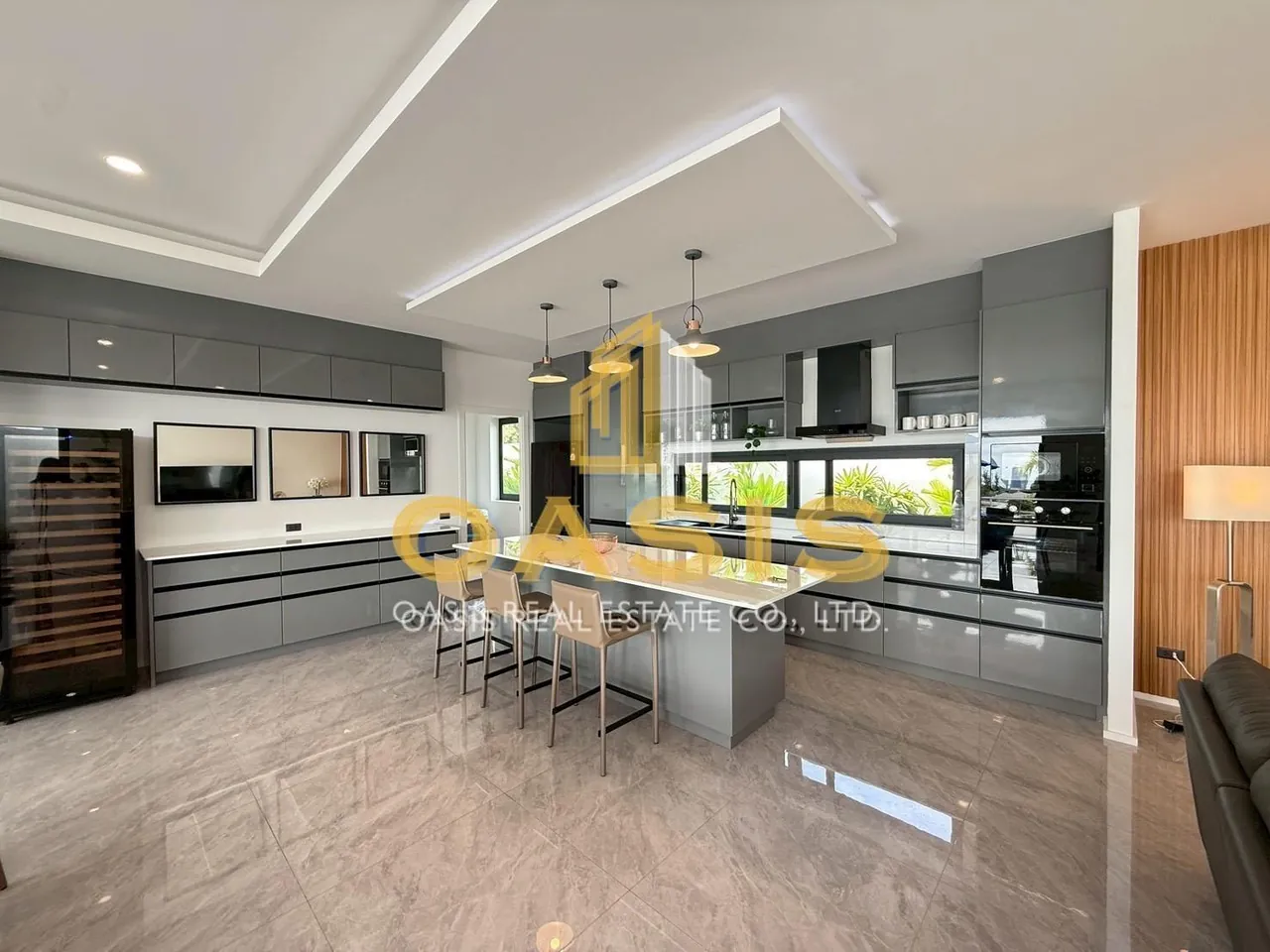 LUXURY POOL VILLAS IN A PRIME HILLSIDE LOCATION FOR SALE