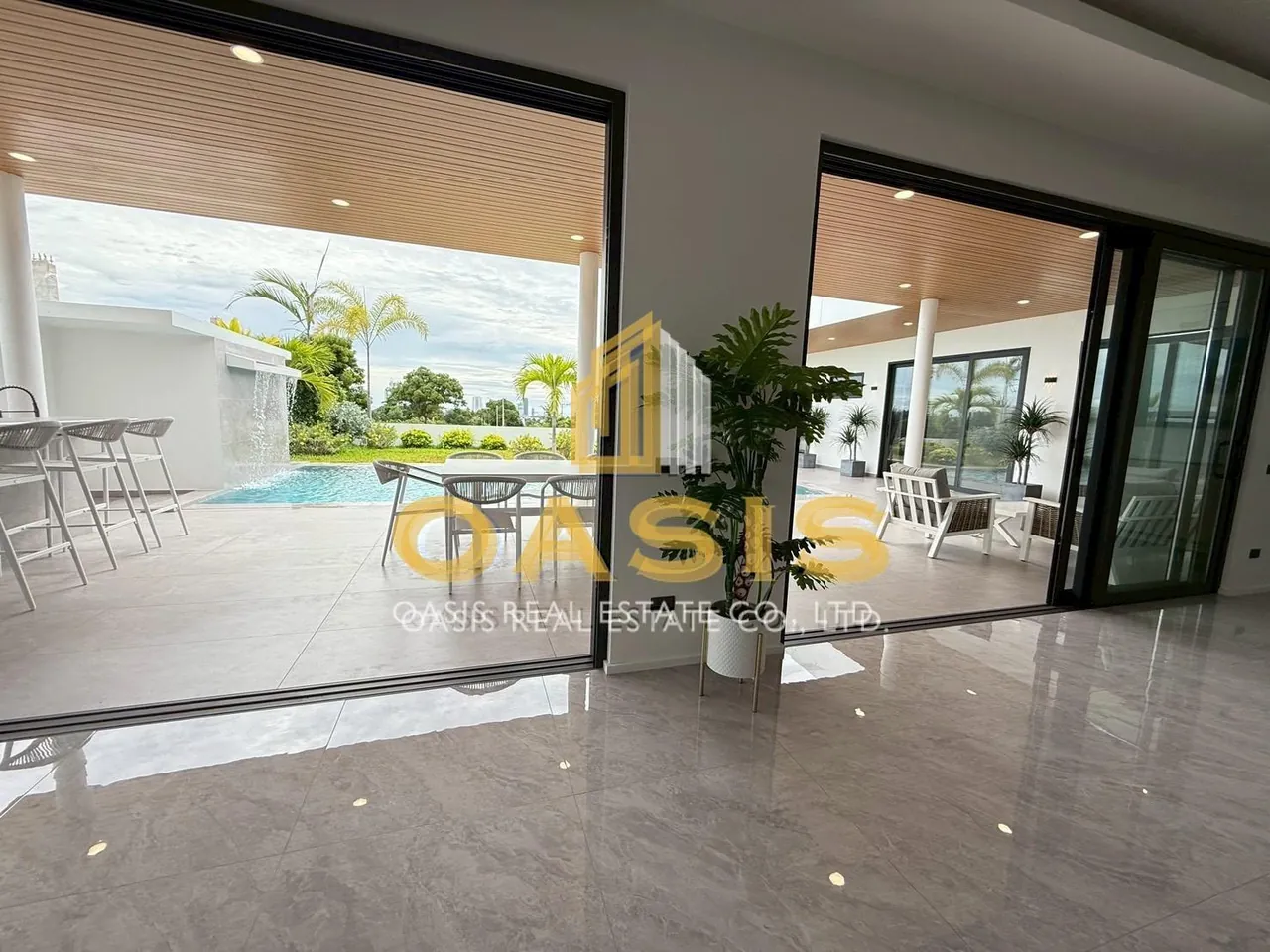 LUXURY POOL VILLAS IN A PRIME HILLSIDE LOCATION FOR SALE