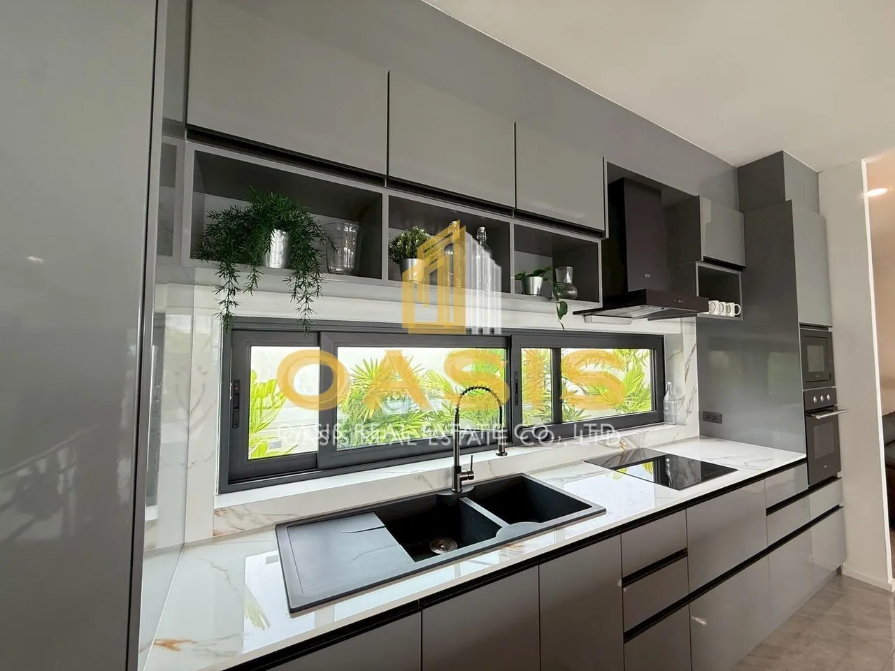LUXURY POOL VILLAS IN A PRIME HILLSIDE LOCATION FOR SALE