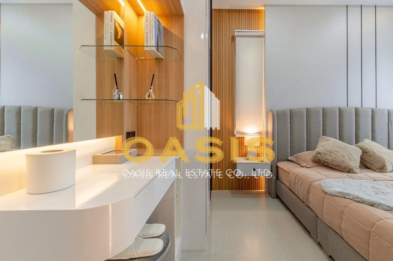 Modern Style Single House Pool Villa for Sale in Central Pattaya