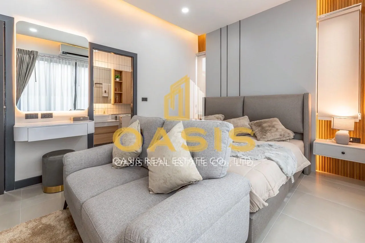 Modern Style Single House Pool Villa for Sale in Central Pattaya