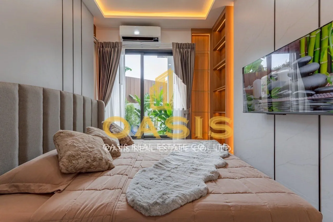 Modern Style Single House Pool Villa for Sale in Central Pattaya