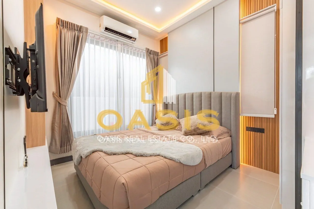 Modern Style Single House Pool Villa for Sale in Central Pattaya