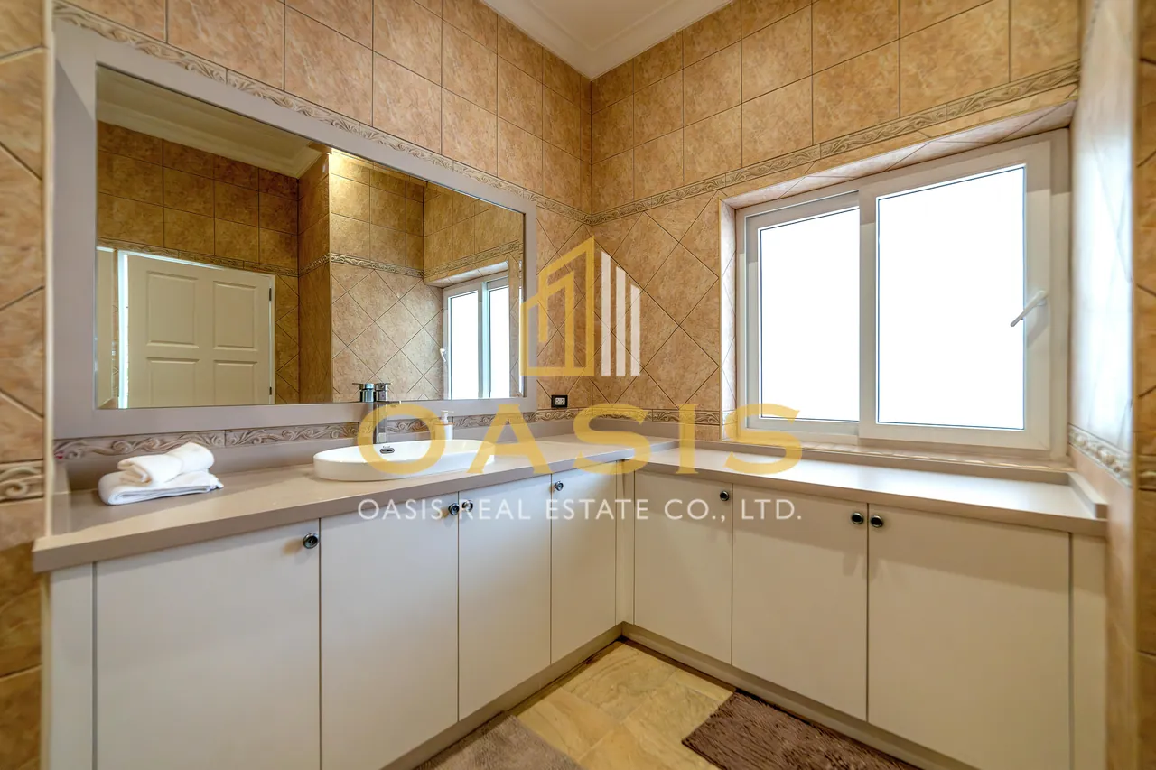 Elegant Luxury Pool Villa for Sale