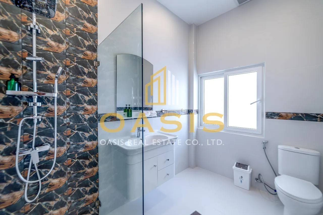 Elegant Luxury Pool Villa for Sale