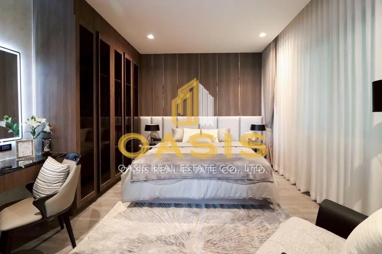 Exquisite 3-Storey Luxury Villa for sale
