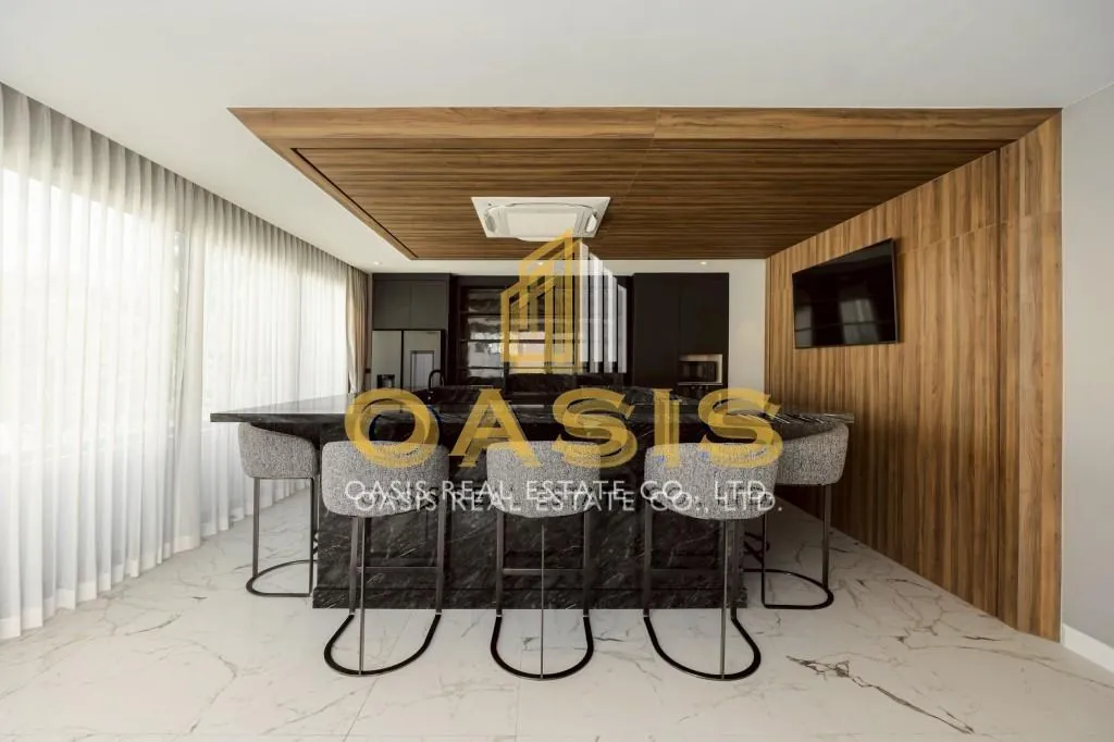 Luxury Modern Pool Villa Near Jomtien Beach For Sale