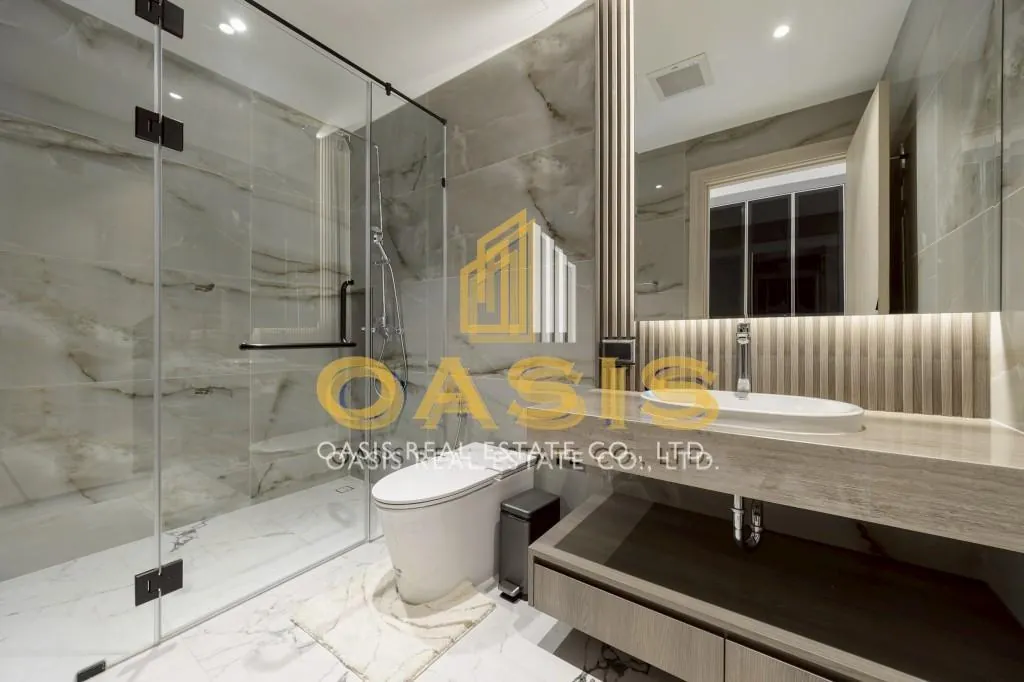 Luxury Modern Pool Villa Near Jomtien Beach For Sale