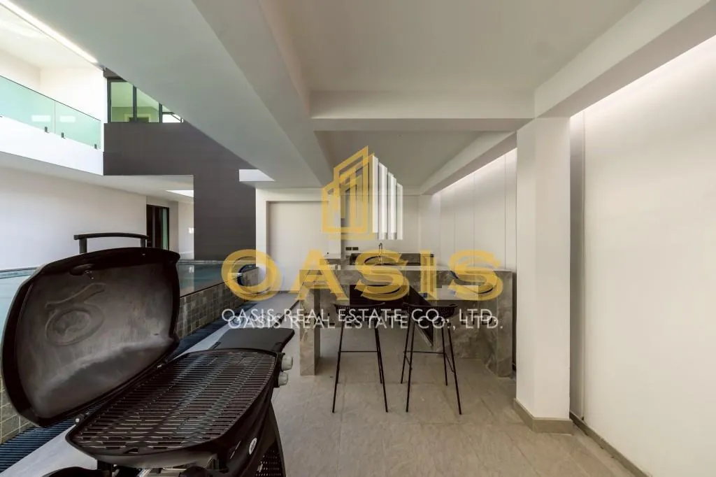Luxury Modern Pool Villa Near Jomtien Beach For Sale