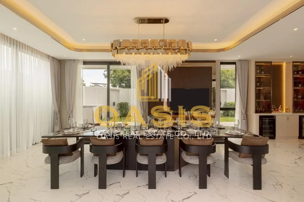 Luxury Modern Pool Villa Near Jomtien Beach For Sale