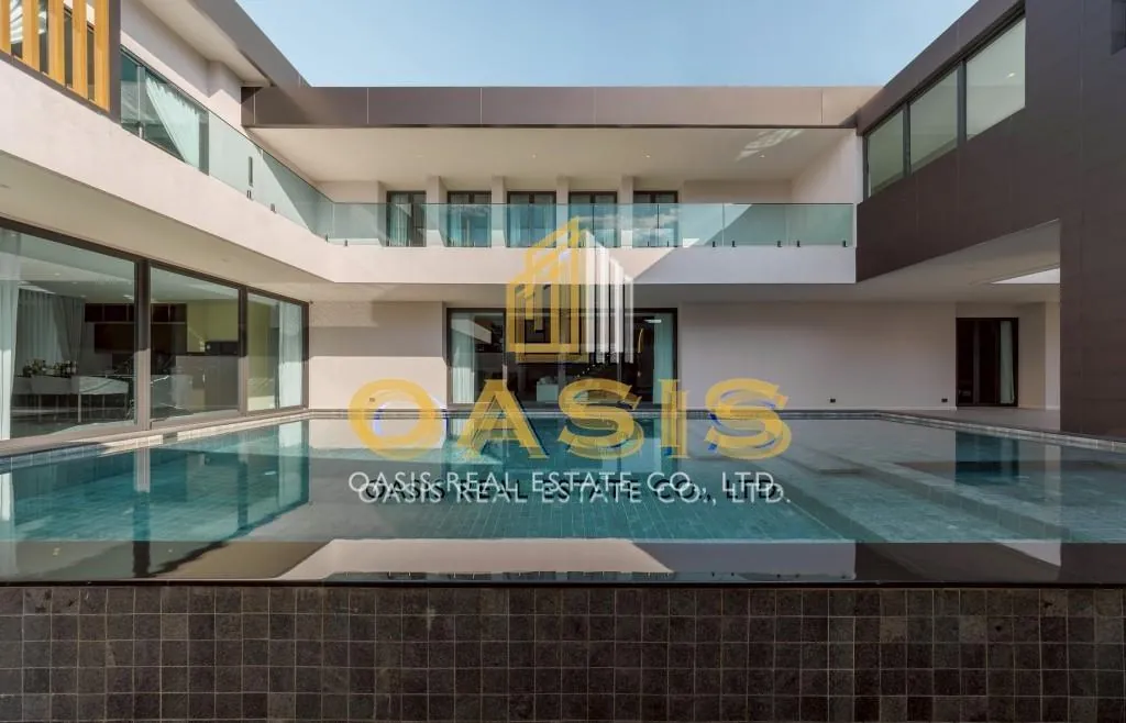 Luxury Modern Pool Villa Near Jomtien Beach For Sale