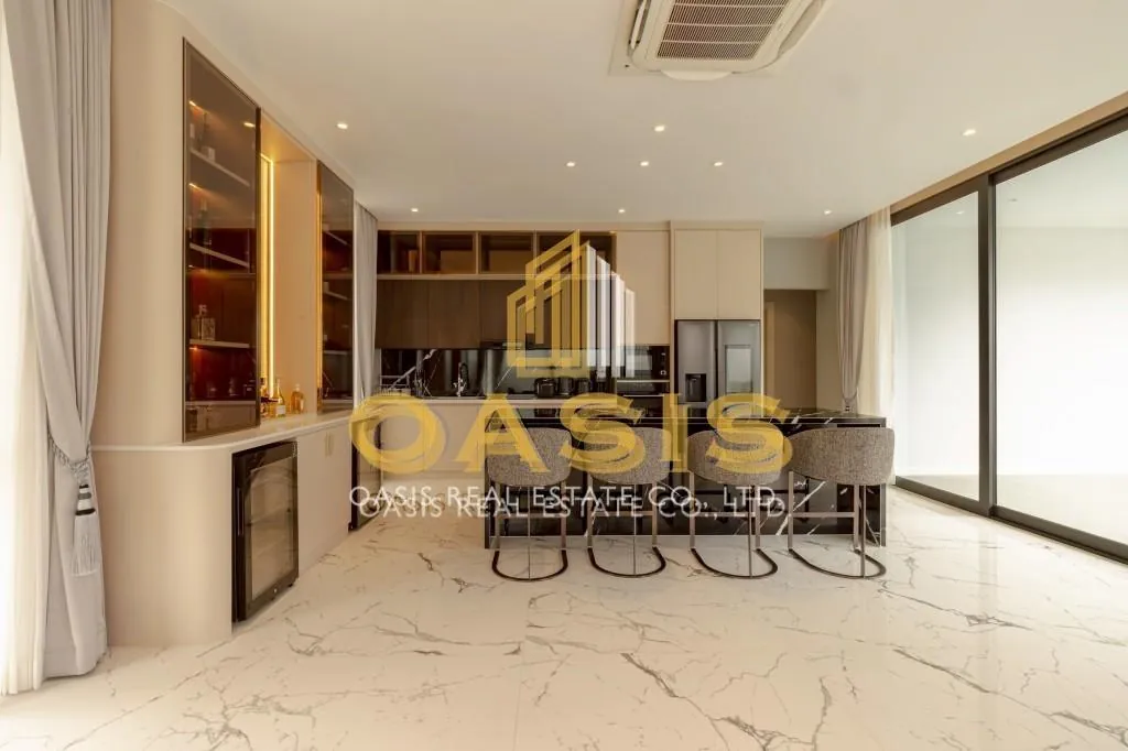 Luxury Modern Pool Villa Near Jomtien Beach For Sale