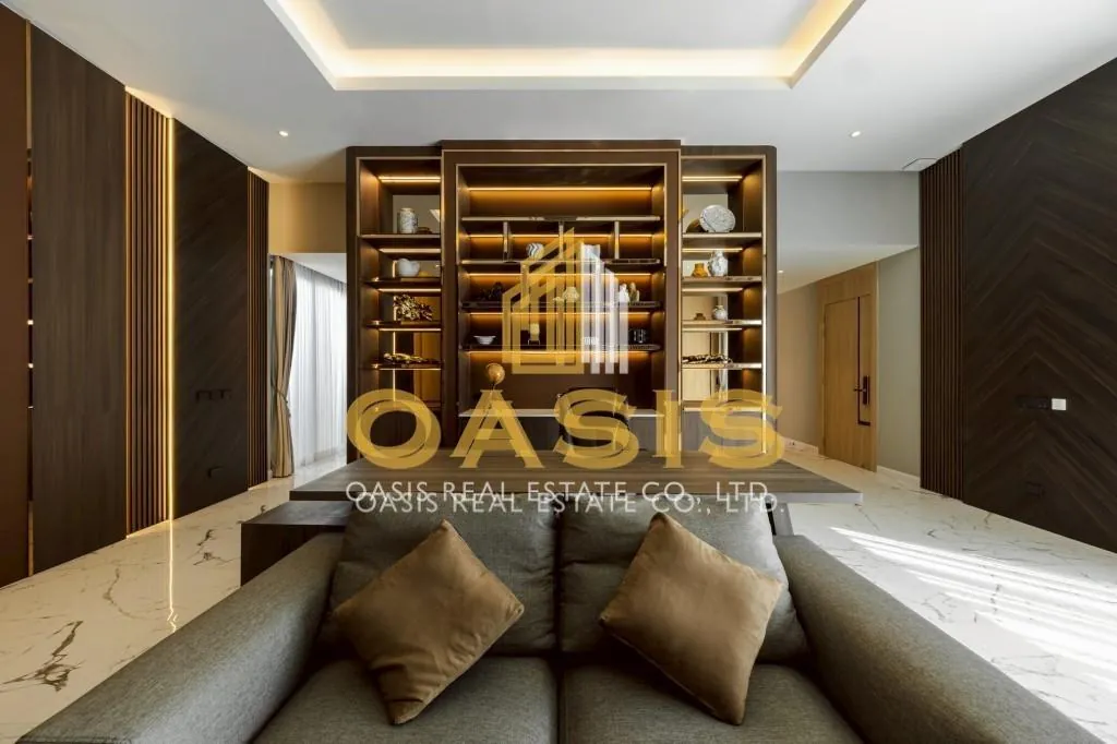Luxury Modern Pool Villa Near Jomtien Beach For Sale