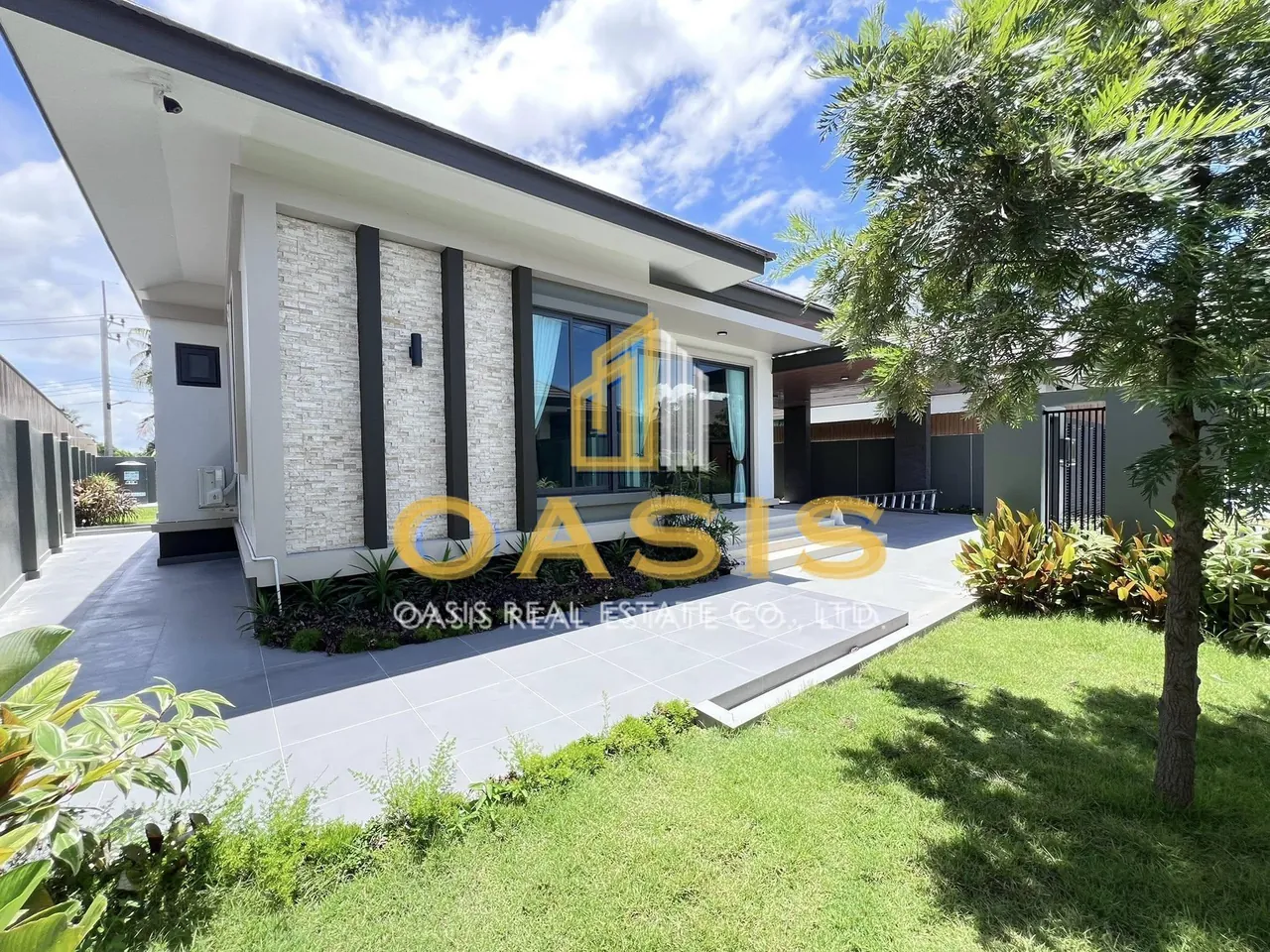 Single-Storey Pool Villa for Sale