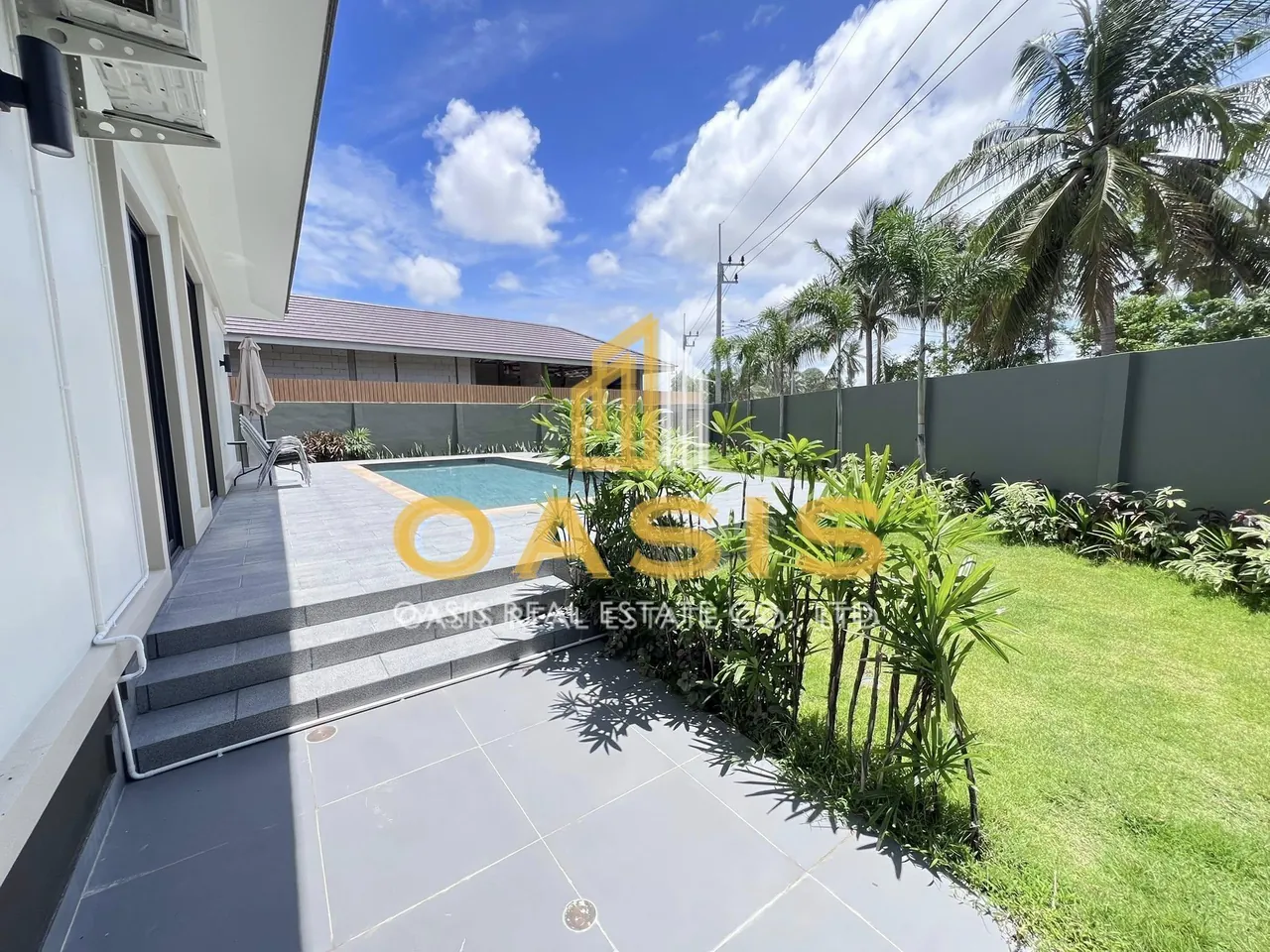 Single-Storey Pool Villa for Sale