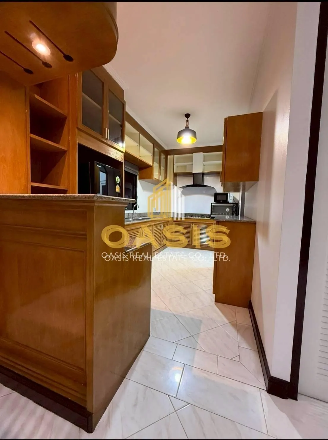 Exceptional renovated 2 story House for Sale and Rent