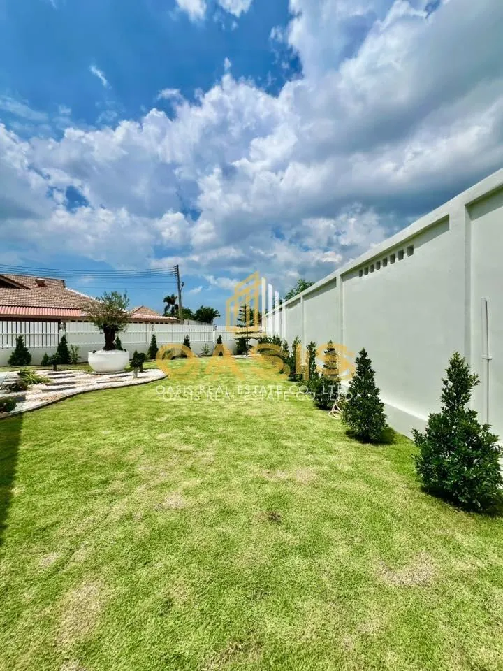 Single-storey corner house with a gentle for sale