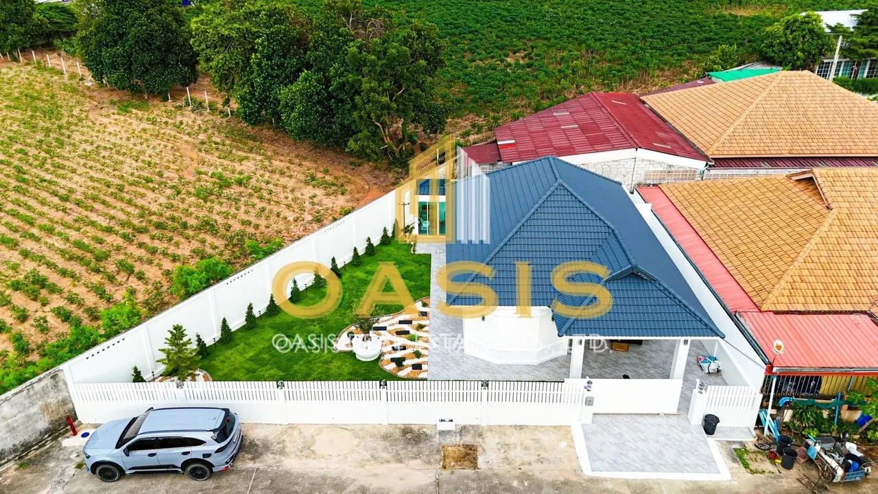 Single-storey corner house with a gentle for sale