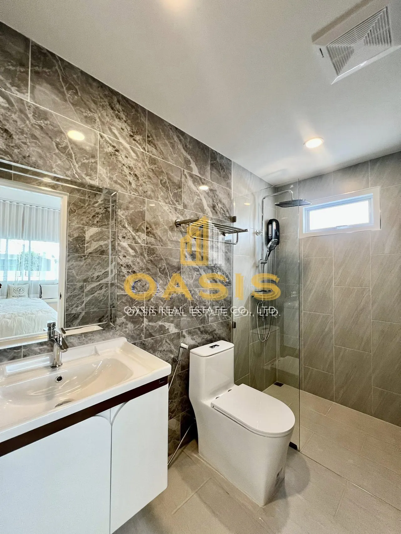 Single-storey corner house with a gentle for sale