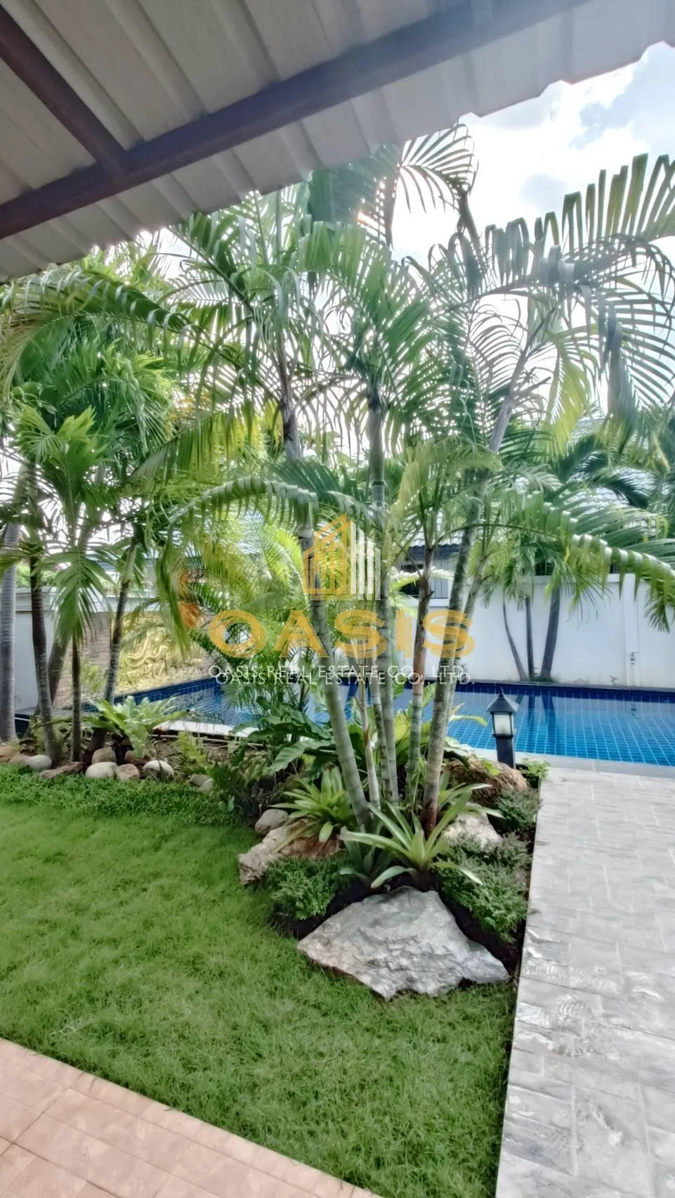 Family House for Sale Nibbana Shade