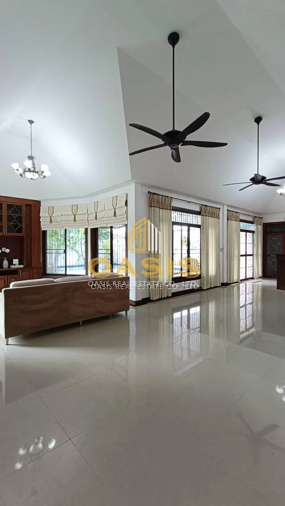 Family House for Sale Nibbana Shade