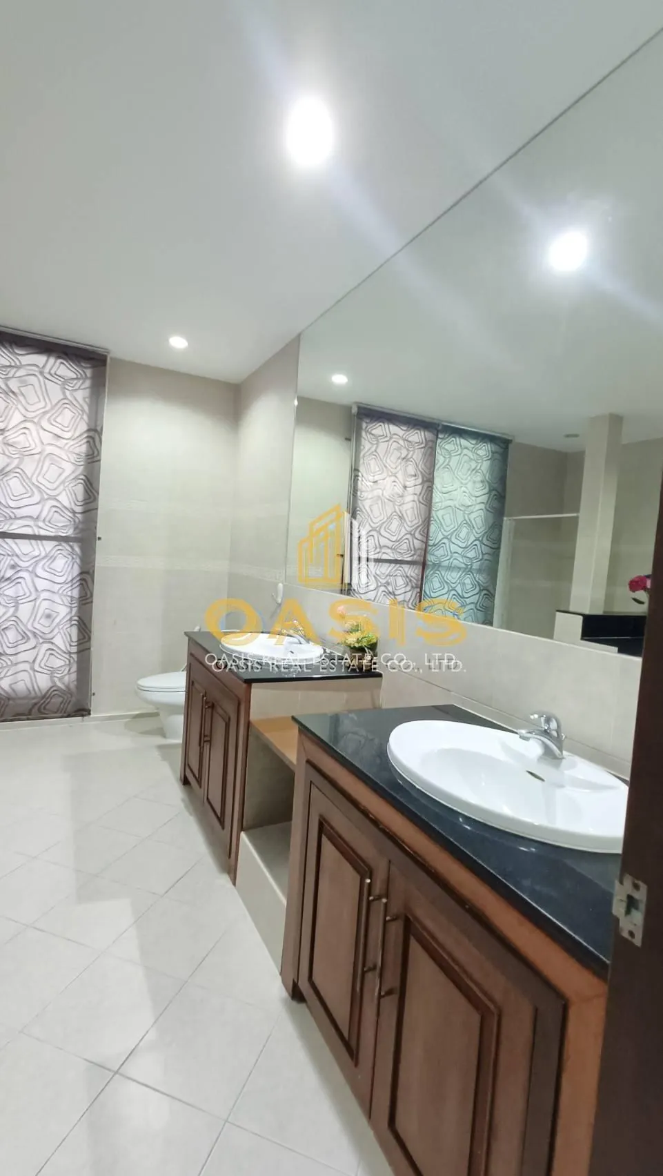 Family House for Sale Nibbana Shade