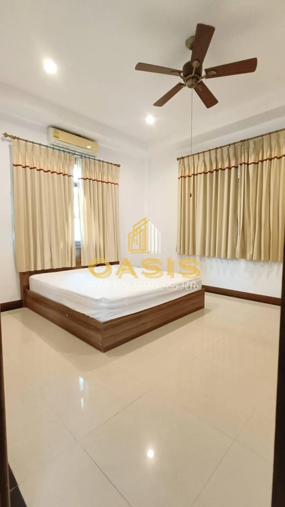 Family House for Sale Nibbana Shade
