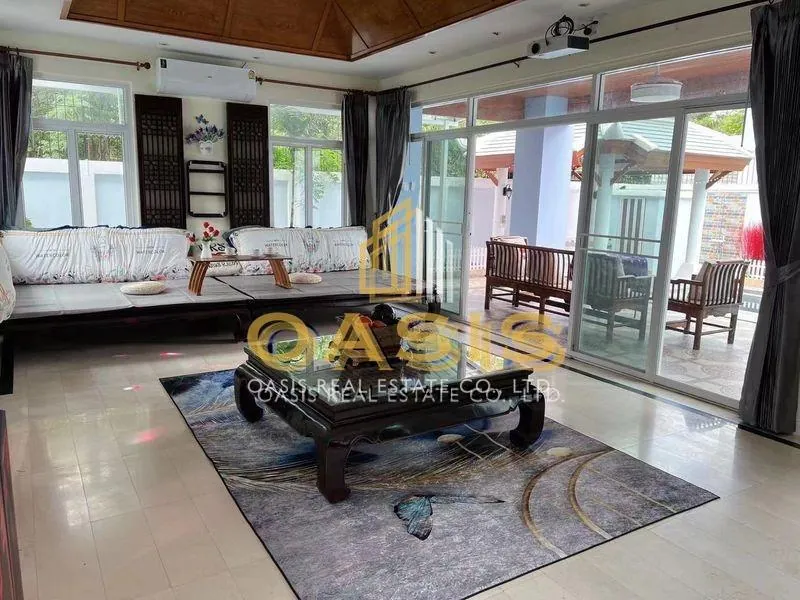 Luxury Pool Villa in Oriental Hawaii Pattaya For Sale