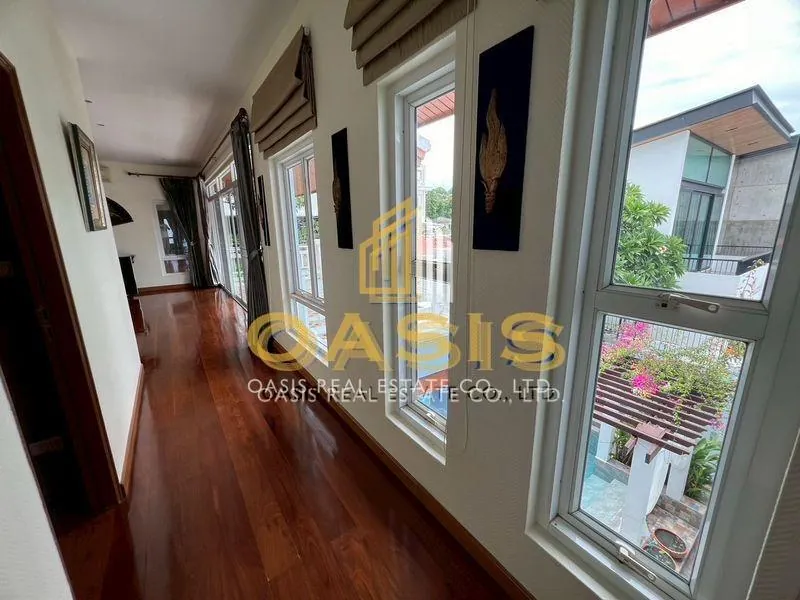 Luxury Pool Villa in Oriental Hawaii Pattaya For Sale