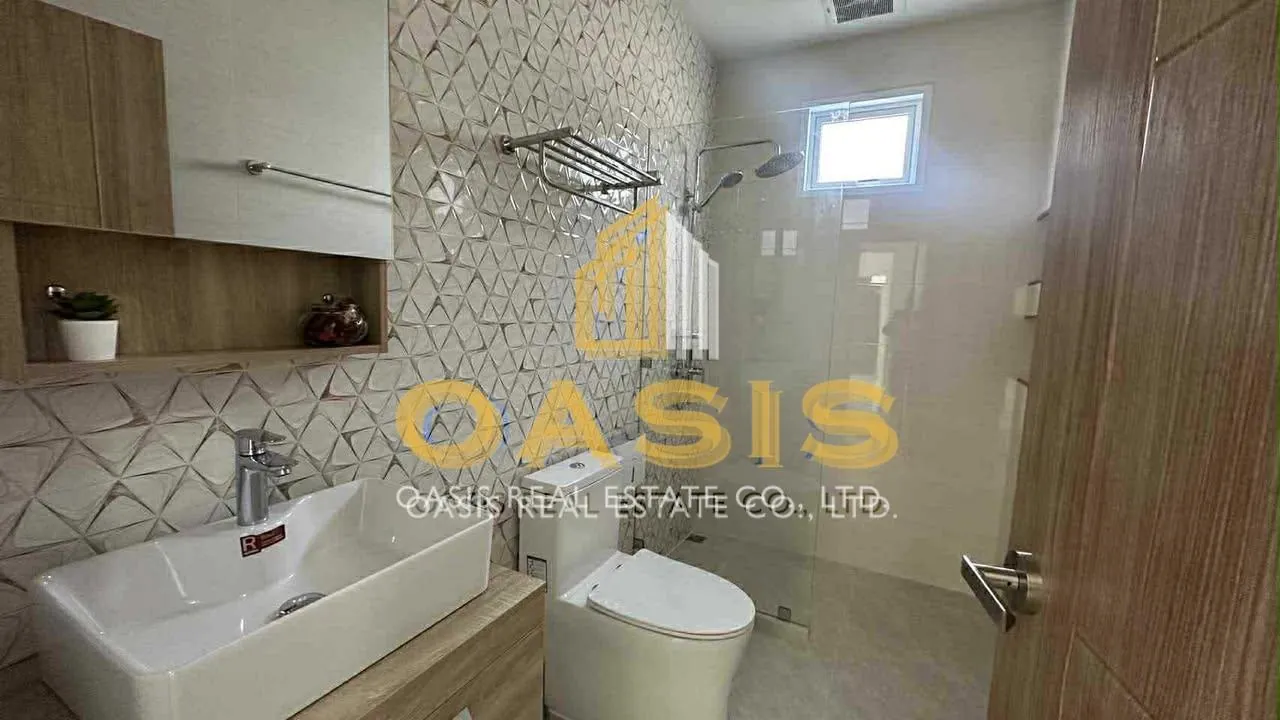 Brand-New Pool Villa for Rent Mabprachan Lake