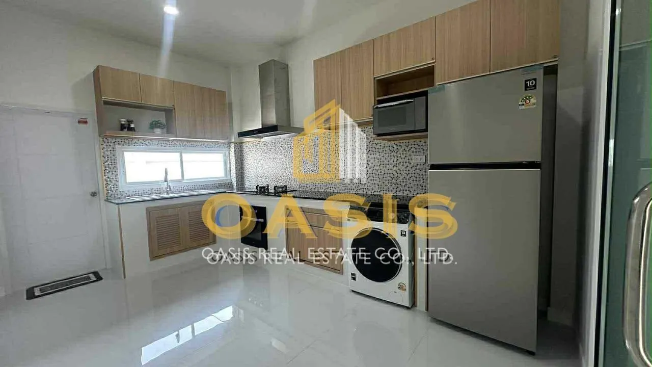 Brand-New Pool Villa for Rent Mabprachan Lake